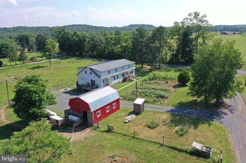 18 Silver Fern Pl, POINTS, WV, 25437-9593 | Card Image