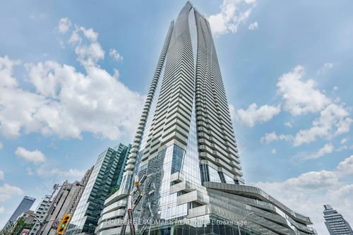 2101-1 Bloor St E, Toronto, ON, M4W0A8 | Card Image