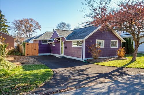 832 Washington Ave, Irondequoit, NY, 14617-1231 | Card Image