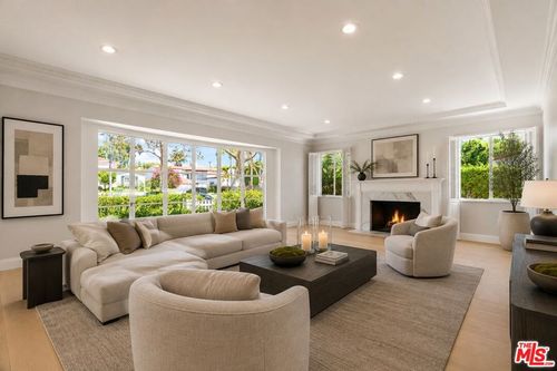 713 Walden Dr, Beverly Hills, CA, 90210-3110 | Card Image