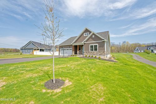 2802 Phillips Rd, Castleton-on-Hudson, NY, 12033-3725 | Card Image