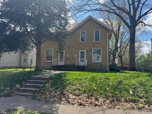 915 W 14th St, Davenport, IA, 52804-3919 | Card Image