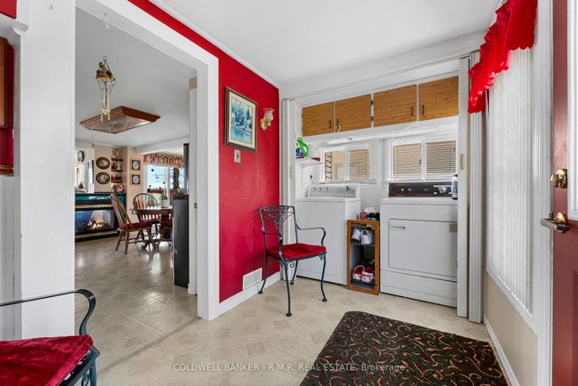 465 Causeway View Rd S, House other with 3 bedrooms, 2 bathrooms and 7 parking in Ennismore ON | Image 7