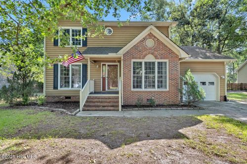 1151 Lakeview Ave, Richlands, NC, 28574-8235 | Card Image