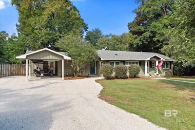 401 Camellia Court, House other with 3 bedrooms, 2 bathrooms and null parking in Fairhope AL | Image 2