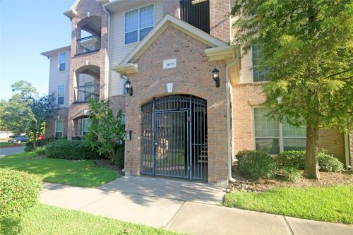 624-6607 Lake Woodlands Dr, Spring, TX, 77382-2830 | Card Image