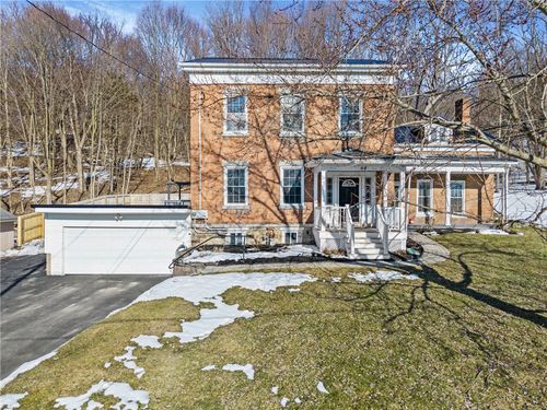 64 Layton St, Lyons, NY, 14489-1256 | Card Image
