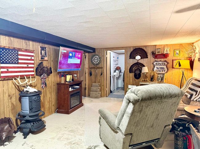 1111 W 14 Th St, House other with 5 bedrooms, 2 bathrooms and null parking in Spencer IA | Image 12
