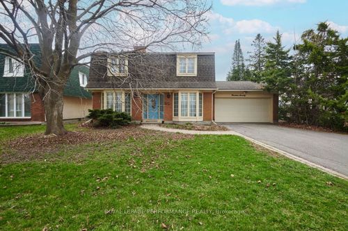 1970 Marquis Ave, Gloucester, ON, K1J8J4 | Card Image