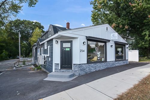 254 N Main St, Natick, MA, 01760-1152 | Card Image
