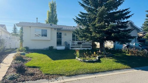 1531 11 Ave Se, High River, AB, T1V1P9 | Card Image