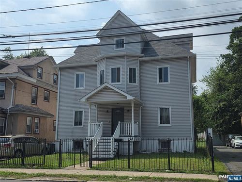 27 Clinton Pl, Newark, NJ, 07108-1203 | Card Image