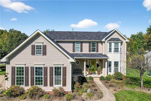 1561 Strauss Ln, Twinsburg, OH, 44087-2537 | Card Image