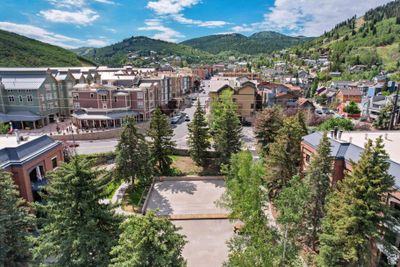 136 - 950 Park Ave Ave, Condo with 2 bedrooms, 2 bathrooms and 1 parking in Park City UT | Image 2