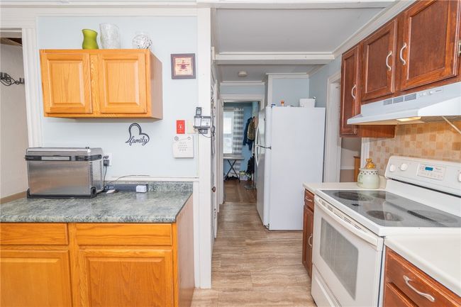101 Collins St, House other with 3 bedrooms, 2 bathrooms and 6 parking in Attleboro MA | Image 11