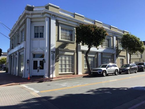575 Lighthouse Ave, Pacific Grove, CA, 93950-2652 | Card Image