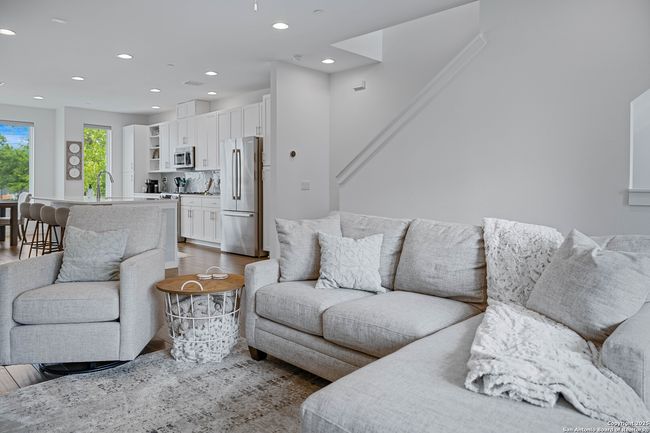 UNIT-902 - 102 Tendick, Condo with 3 bedrooms, 4 bathrooms and null parking in San Antonio TX | Image 11