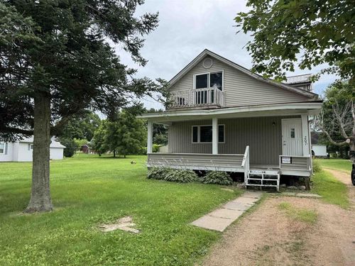 207 E Westgor Avenue, Wittenberg, WI, 54499 | Card Image