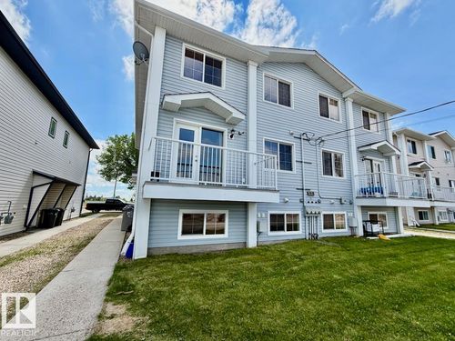 5025 50 Ave, Drayton Valley, AB, T7A | Card Image