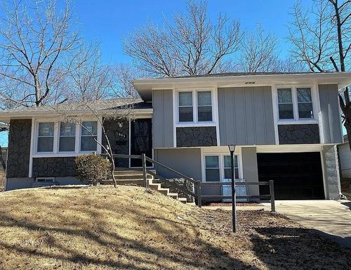 11805 Fuller Ave, Kansas City, MO, 64134-3730 | Card Image