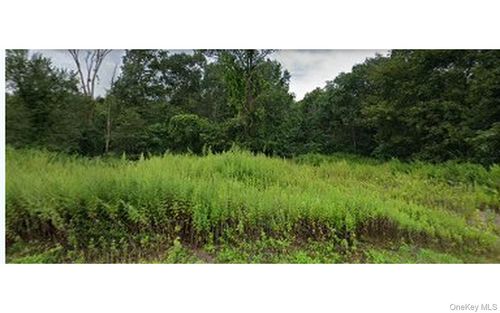 708 Mount Airy Rd, New Windsor, NY, 12553-8962 | Card Image