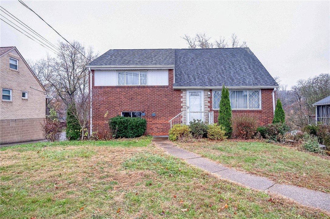 Residential in Plum Boro