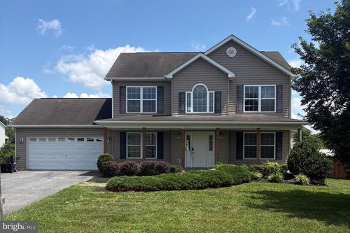 307 Dinali Dr, MARTINSBURG, WV, 25403-7779 | Card Image