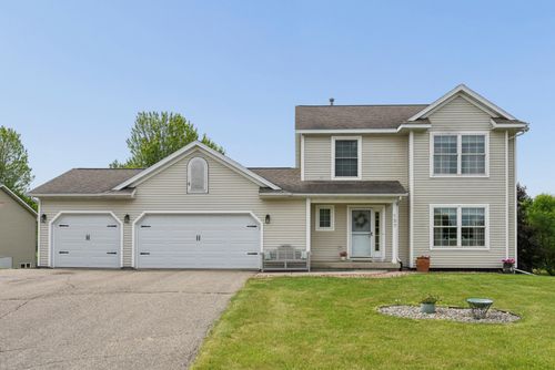 137 Kruger Ln, Ellsworth, WI, 54011-4878 | Card Image