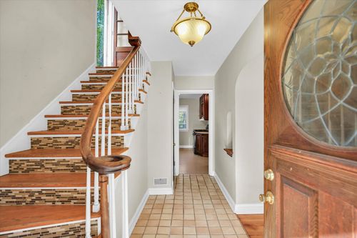 910 W Springfield Ave, Champaign, IL, 61821-3306 | Card Image