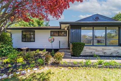 219 Dawn Blvd, Woonsocket, RI, 02895-1609 | Card Image