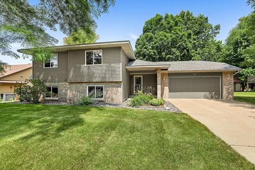 737 4th Street N, Sartell, MN, 56377 | Card Image