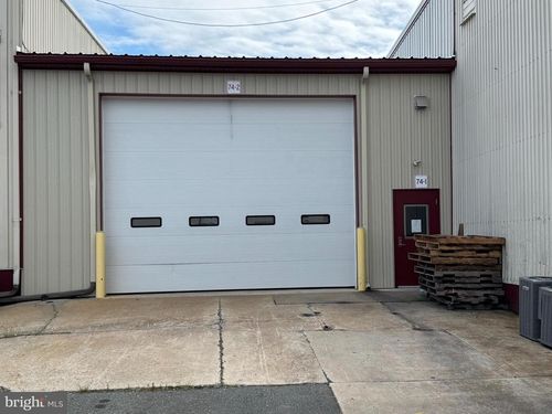 74 W Main St, REINHOLDS, PA, 17569-9513 | Card Image