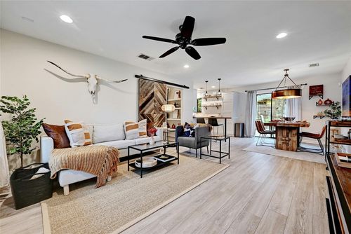 2511 Friar Tuck Ln, Austin, TX, 78704-5611 | Card Image