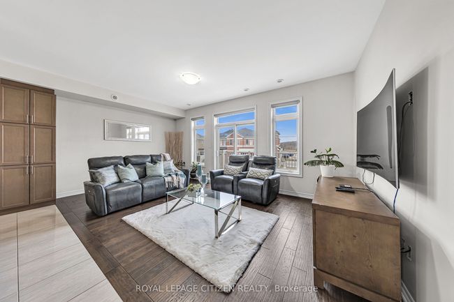 123 Luzon Ave, Home with 3 bedrooms, 3 bathrooms and 2 parking in Markham ON | Image 13