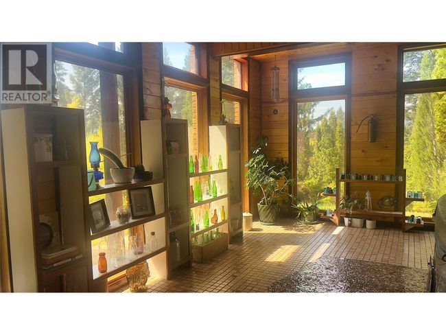 5110 Vance Rd, House other with 3 bedrooms, 3 bathrooms and 2 parking in Canyon BC | Image 38