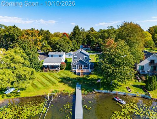 3515 Highland Blvd, Highland, MI, 48356-1827 | Card Image