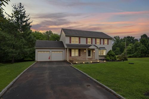 107 Diane Cir, NORRISTOWN, PA, 19403-3676 | Card Image