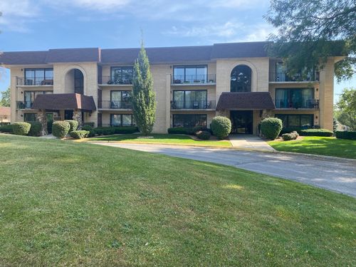 apt-1d-7715 Sussex Creek Dr, Darien, IL, 60561-4853 | Card Image