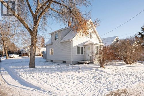 598 Van Norman St, Thunder Bay, ON, P7A4E9 | Card Image