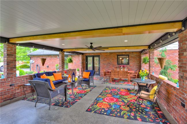 Rear Porch to House | Image 40