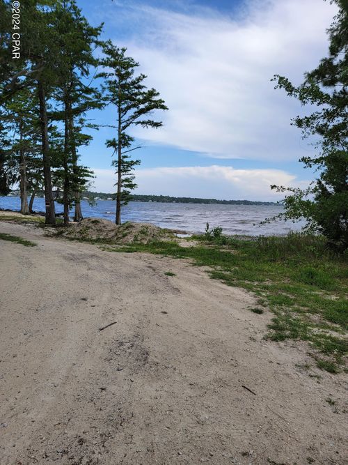 101 Bay Breeze Dr, Freeport, FL, 32439-2945 | Card Image