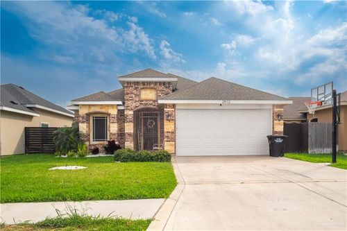 2512 E Imperial Oaks Drive, Alton, TX, 78573 | Card Image