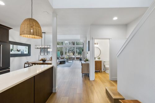 1281 Highland View Loop, Redmond, OR, 97756-7413 | Card Image