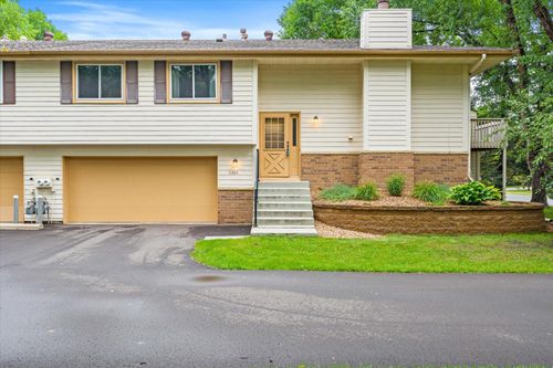 11304 Vessey Ave S, Bloomington, MN, 55437-3138 | Card Image