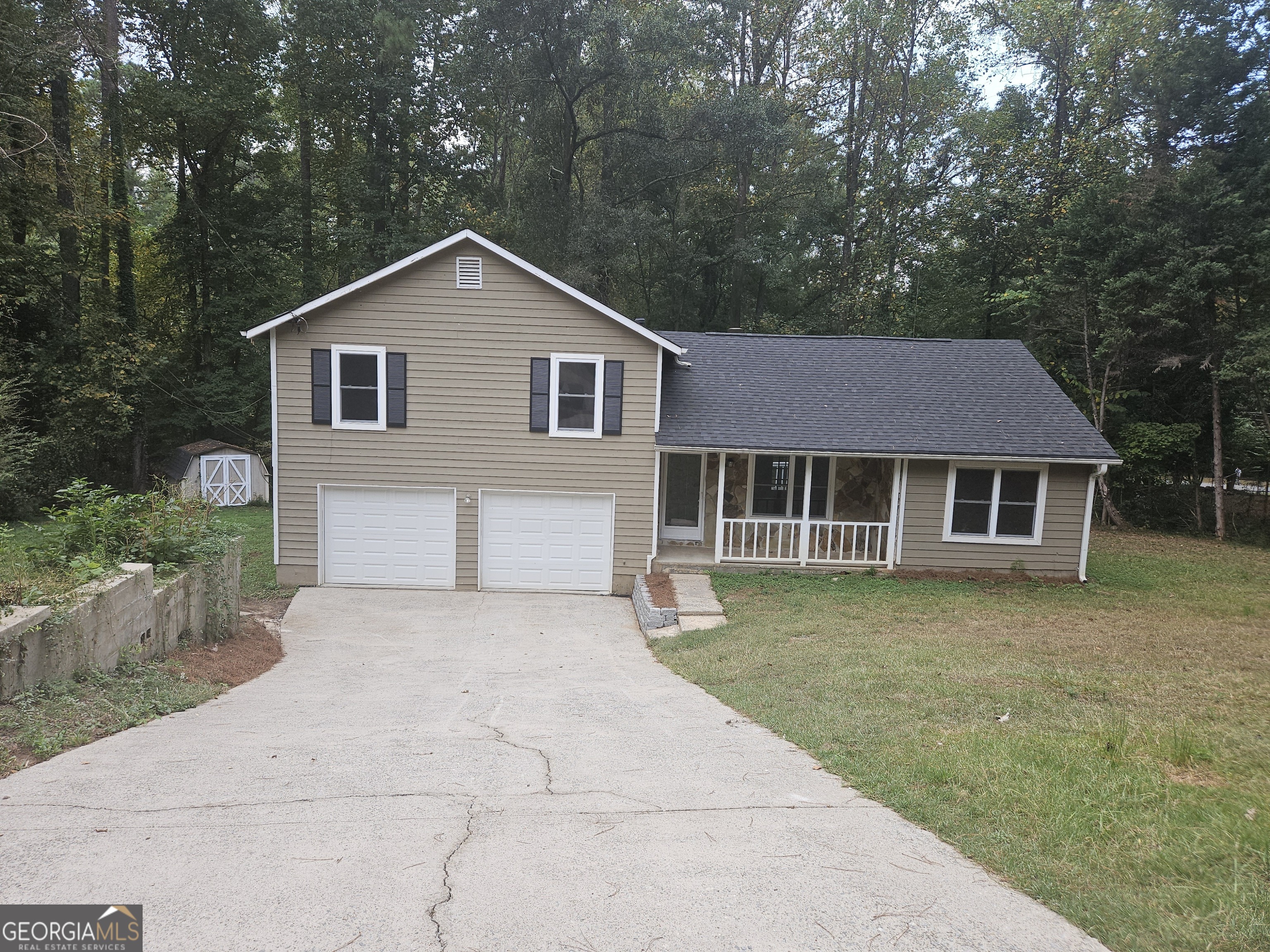 Phoenix Dr, Lawrenceville, GA 30044