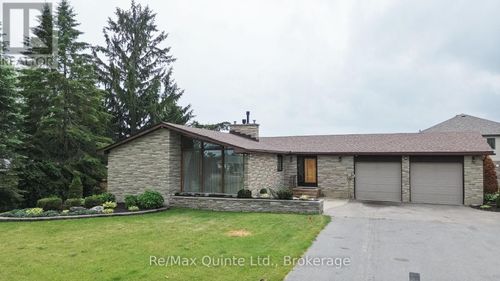 366 Farnham Rd, Belleville, ON, K8N0P1 | Card Image