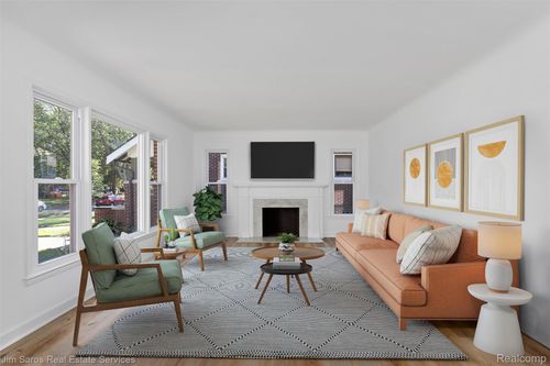 807 Barrington Rd, Grosse Pointe Park, MI, 48230-1726 | Card Image