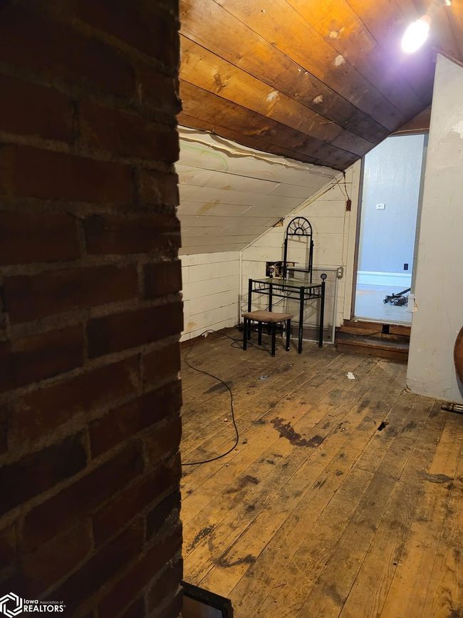 202 N West St, House other with 4 bedrooms, 2 bathrooms and null parking in Sigourney IA | Image 36