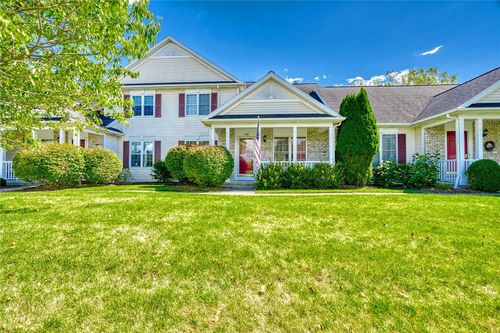 135 Deseyn Dr, Canandaigua, NY, 14424-1092 | Card Image