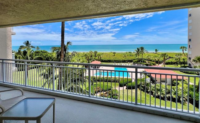 APT-404 - 3880 N Highway A1a, Condo with 2 bedrooms, 2 bathrooms and null parking in Hutchinson Island FL | Image 15